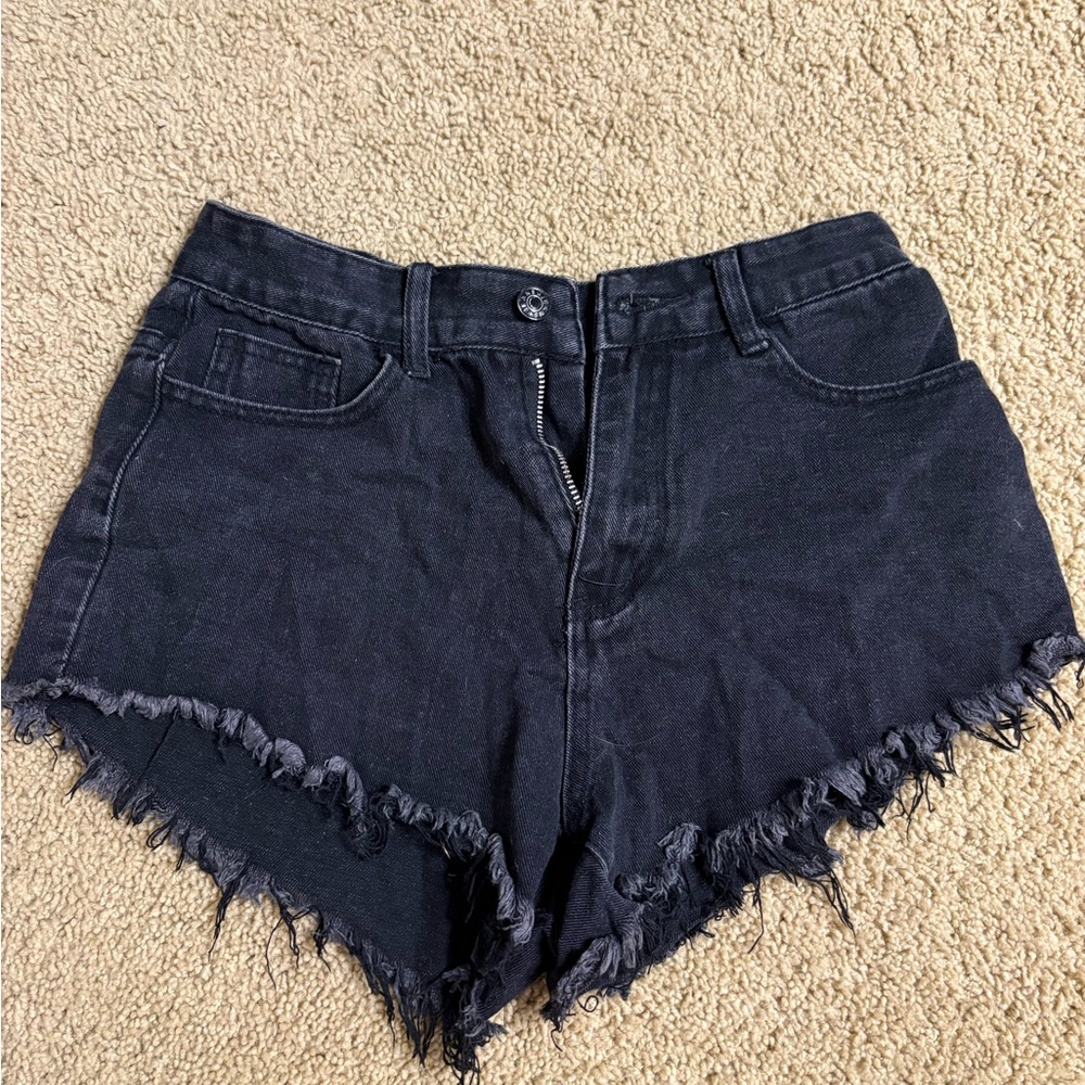 Black Frayed Hem Women Shorts